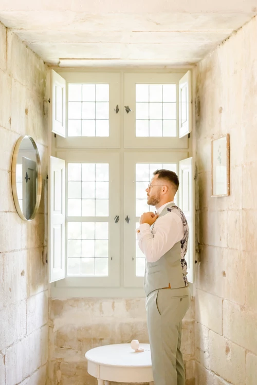 composition florale marron gris mariage château